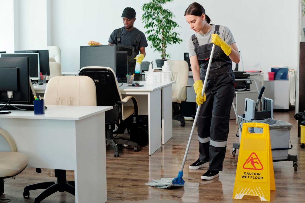 Larosa pina sas | Impresa di pulizie | Roma